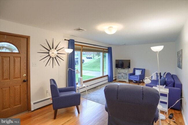 83 Hillside Cir in Camp Hill, PA - Building Photo - Building Photo