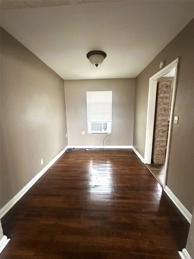 property at 11005 Muscatine St