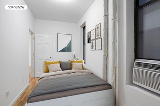 152 Columbus Ave in New York, NY - Building Photo - Building Photo