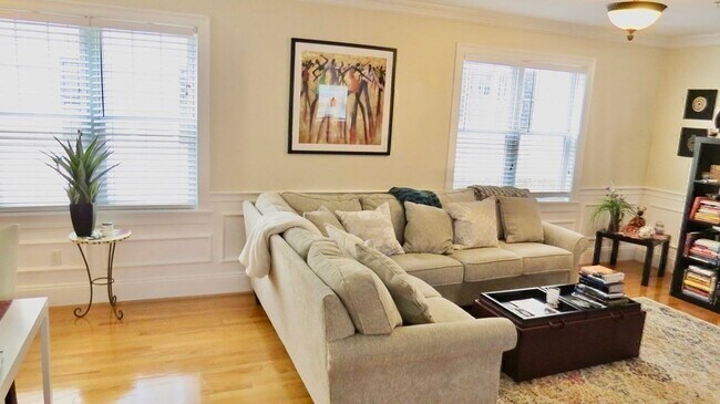 75 Brackett St in Quincy, MA - Building Photo - Building Photo