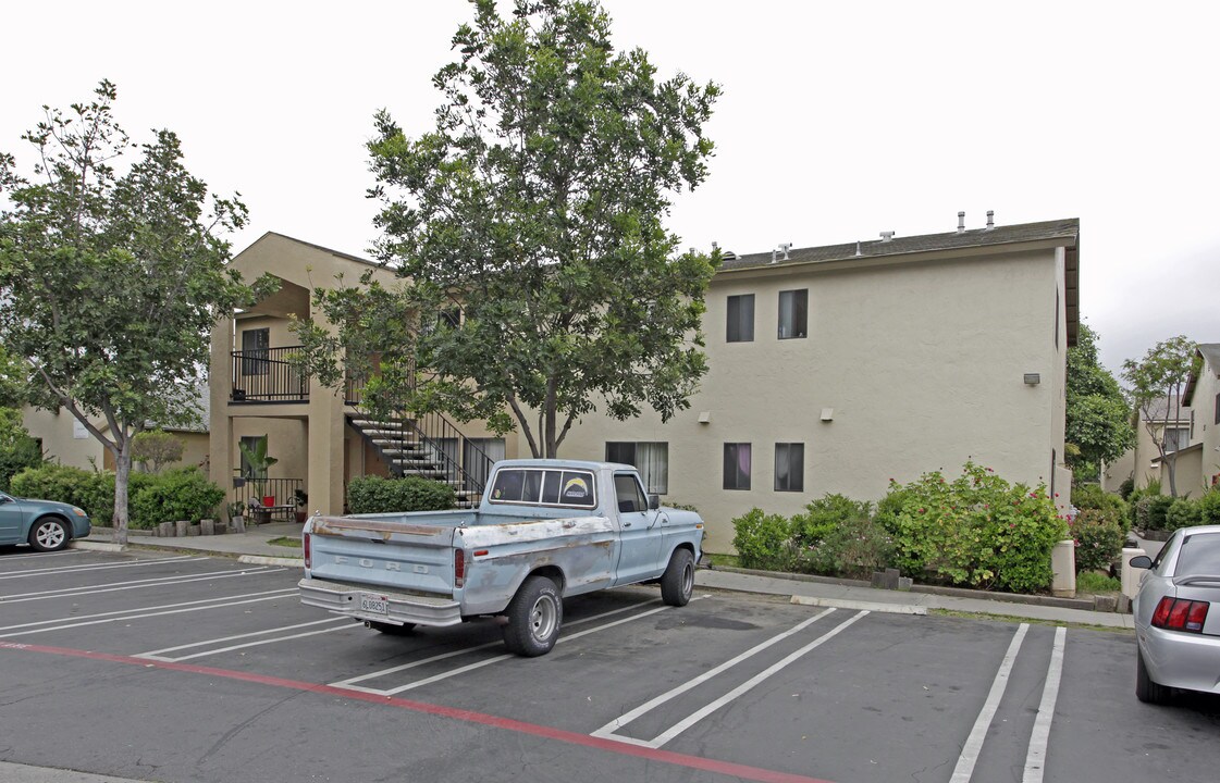 Parkhaven Apartments in San Ysidro, CA - Building Photo