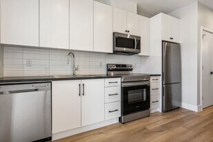 McGill Apartments in Chilliwack, BC - Building Photo