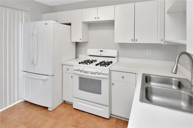 11116 Lake Tahoe Dr in Riverview, FL - Building Photo - Building Photo