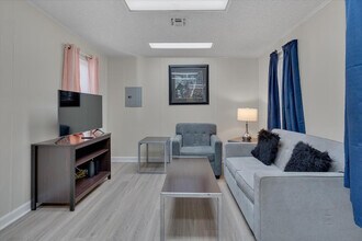 4217 Neal Rd in Durham, NC - Building Photo - Building Photo