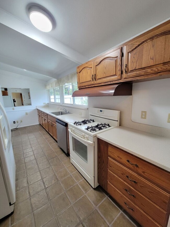 1718 Oakmead Dr in Concord, CA - Building Photo - Building Photo