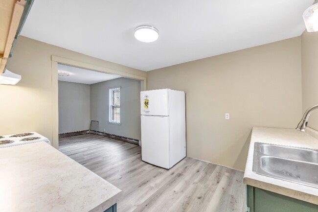 105 N Metonga Ave in Crandon, WI - Building Photo - Building Photo