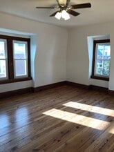 141 W Broad St, Unit Apt 3 in Shillington, PA - Building Photo - Building Photo