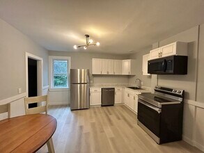 36 Overlook St in Northbridge, MA - Building Photo - Building Photo