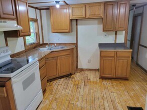 249 Weaver St in Lebanon, MO - Building Photo - Building Photo
