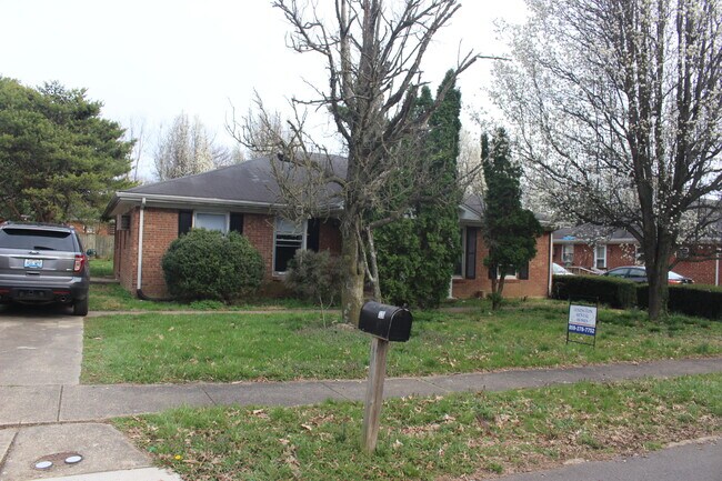 property at 320 Garden Park Dr