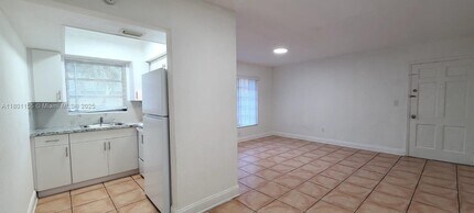 7851 Dunham Blvd in Miami, FL - Building Photo - Building Photo