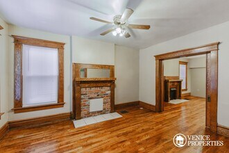2178 Summit St in Columbus, OH - Building Photo - Building Photo