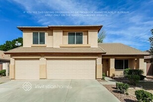 8228 W Harmony Ln in Peoria, AZ - Building Photo