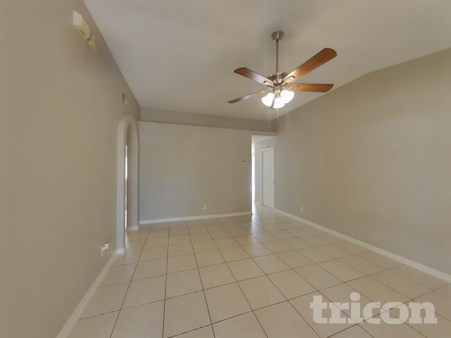 13235 Prestwick Creek Dr in Riverview, FL - Building Photo - Building Photo