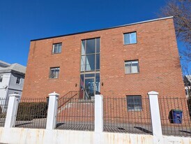 86 Newbury St, Unit #2 in Somerville, MA - Building Photo