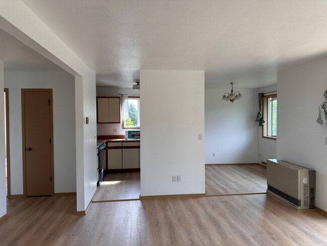 895 Linda Ct in Homer, AK - Building Photo - Building Photo