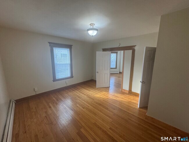 110 Adelaide St in Hartford, CT - Building Photo - Building Photo