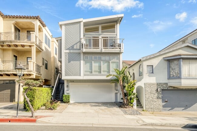 420 Marine Ave in Manhattan Beach, CA - Building Photo - Building Photo