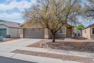3794 E White River Dr in Tucson, AZ - Building Photo - Building Photo