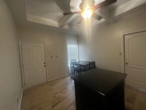 3612 Santa Cleotilde Ave in Laredo, TX - Building Photo - Building Photo