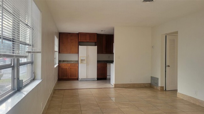 1821 NE 56th St in Fort Lauderdale, FL - Building Photo - Building Photo