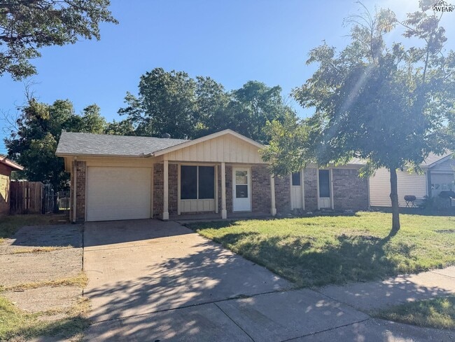 5011 Rock Point St in Wichita Falls, TX - Building Photo - Building Photo