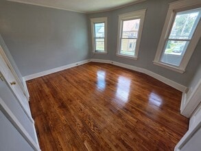 12 May St in Poughkeepsie, NY - Building Photo - Building Photo
