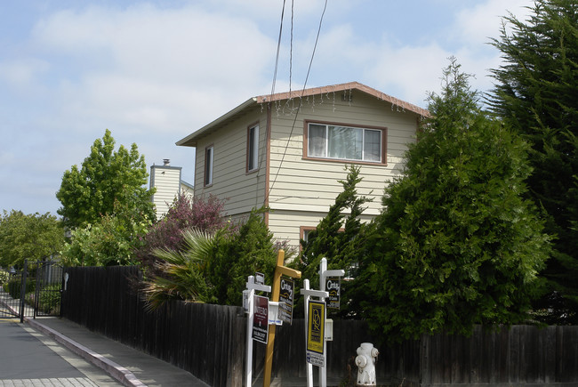 362 Medford Ave in Hayward, CA - Building Photo - Building Photo