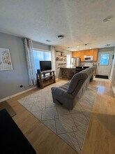 1085 Weathervane Pl in Traverse City, MI - Building Photo - Building Photo