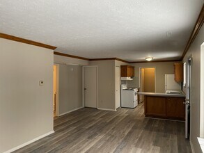 1566 Mac Dr in Stow, OH - Building Photo - Building Photo