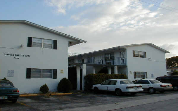 Chateau Rey in Fort Lauderdale, FL - Building Photo - Other