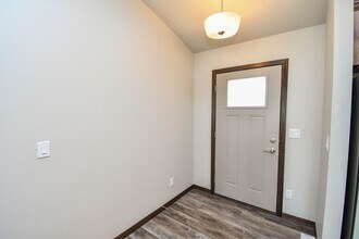 1114 N Brennan Ct in Sioux Falls, SD - Building Photo - Building Photo