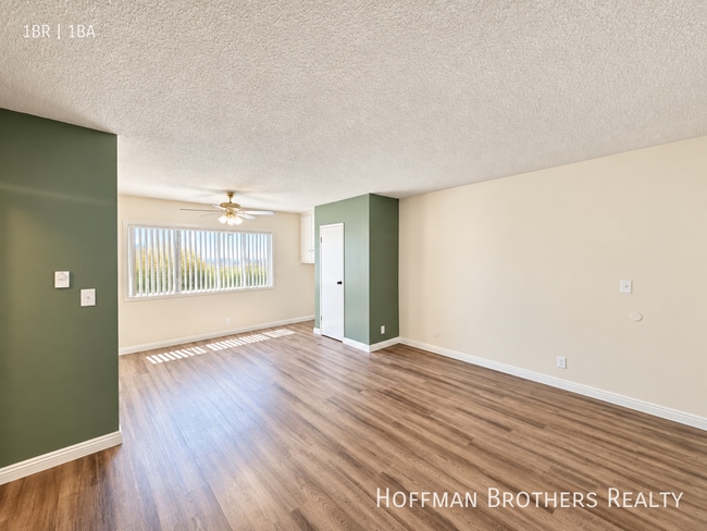 6729 Cleon Ave, Unit 26