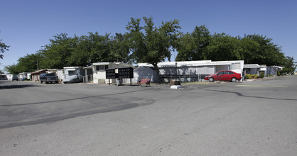 Juniper Senior Park in Hesperia, CA - Building Photo - Building Photo