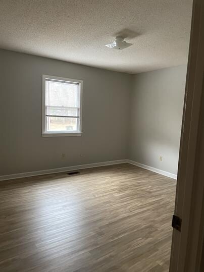 1051 3rd St SE in Hickory, NC - Building Photo