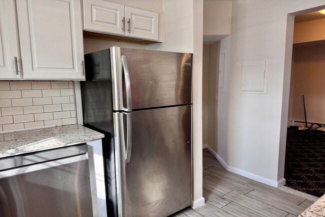 11 N Dean St in Englewood, NJ - Building Photo - Building Photo