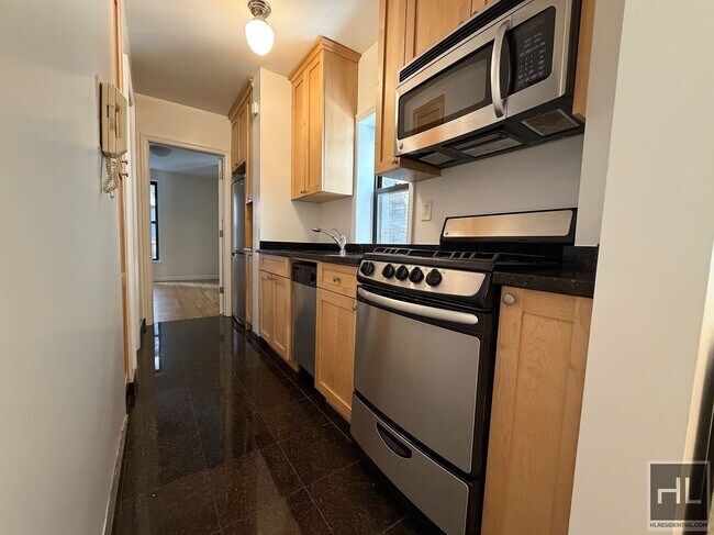 East 84th Street, Unit 2F in New York, NY - Building Photo - Building Photo