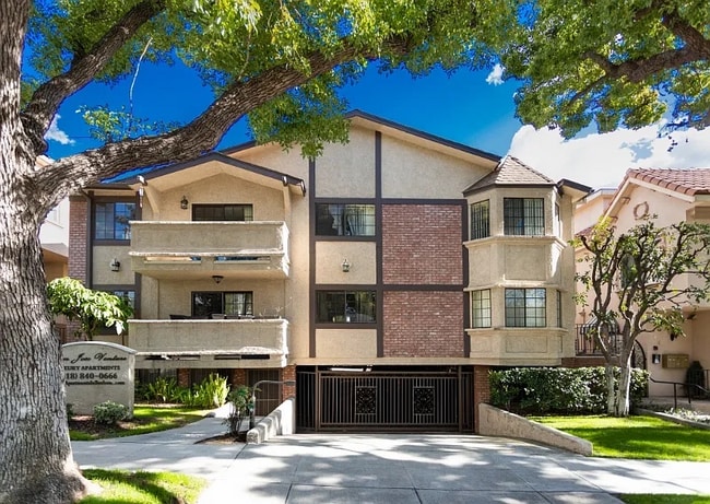 property at 620 E San Jose Ave