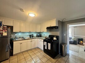 12 Allen St in Somerville, MA - Building Photo