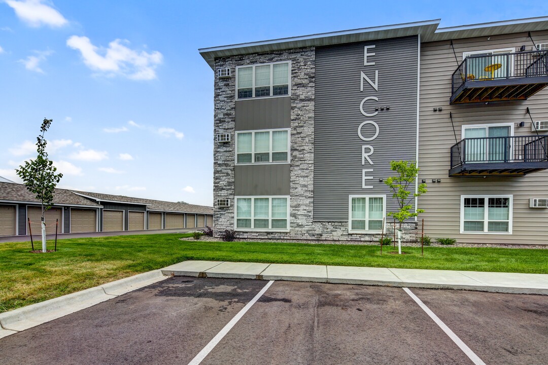 Encore Park Apartments in St. Cloud, MN - Foto de edificio