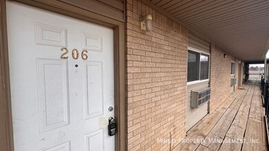 711 S Austin Ave in Tulia, TX - Building Photo - Building Photo