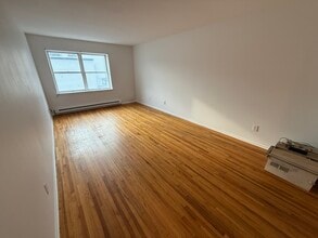 118 Main St, Unit 3 in Butler, NJ - Building Photo - Building Photo