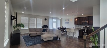 2 Marigold Way in Monroe Township, NJ - Building Photo - Building Photo