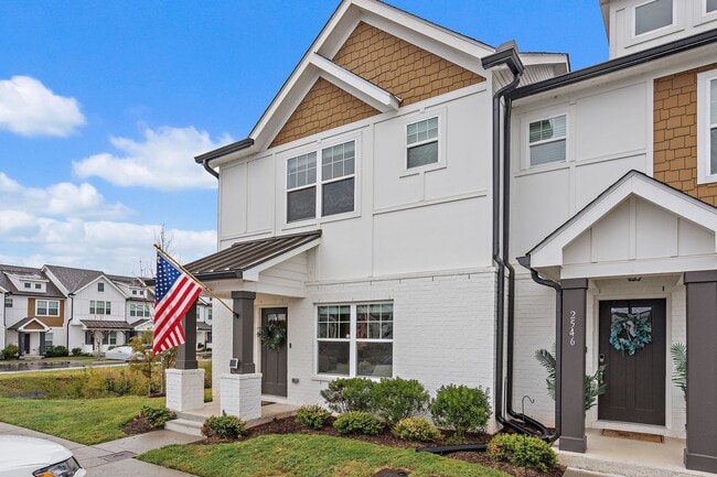 property at 2548 Hanford Ave