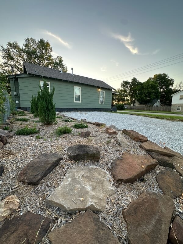 2406 E 4th St in Joplin, MO - Building Photo - Building Photo