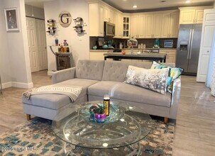 31 Kingsley Way in Freehold, NJ - Building Photo - Building Photo