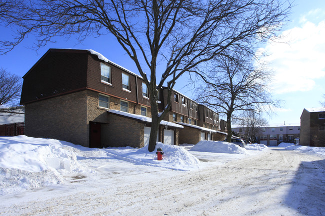 50 Brookmill Blvd in Toronto, ON - Building Photo - Primary Photo