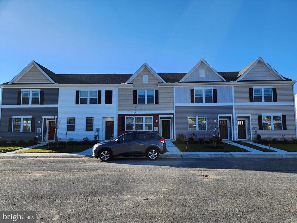 306 Wood Duck Dr in Cambridge, MD - Building Photo