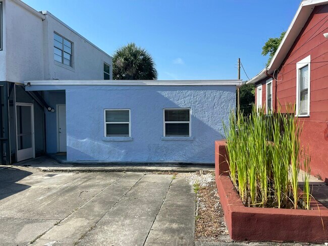 1316 E Gore St in Orlando, FL - Building Photo - Building Photo