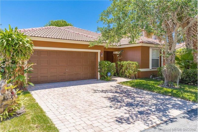 3832 SW 53rd St-Unit -3832 in Fort Lauderdale, FL - Foto de edificio - Building Photo